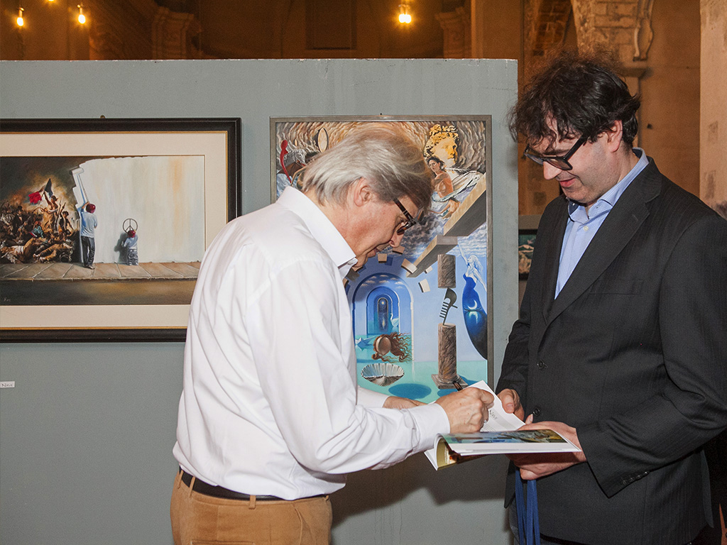 Foto di Sgarbi a Como